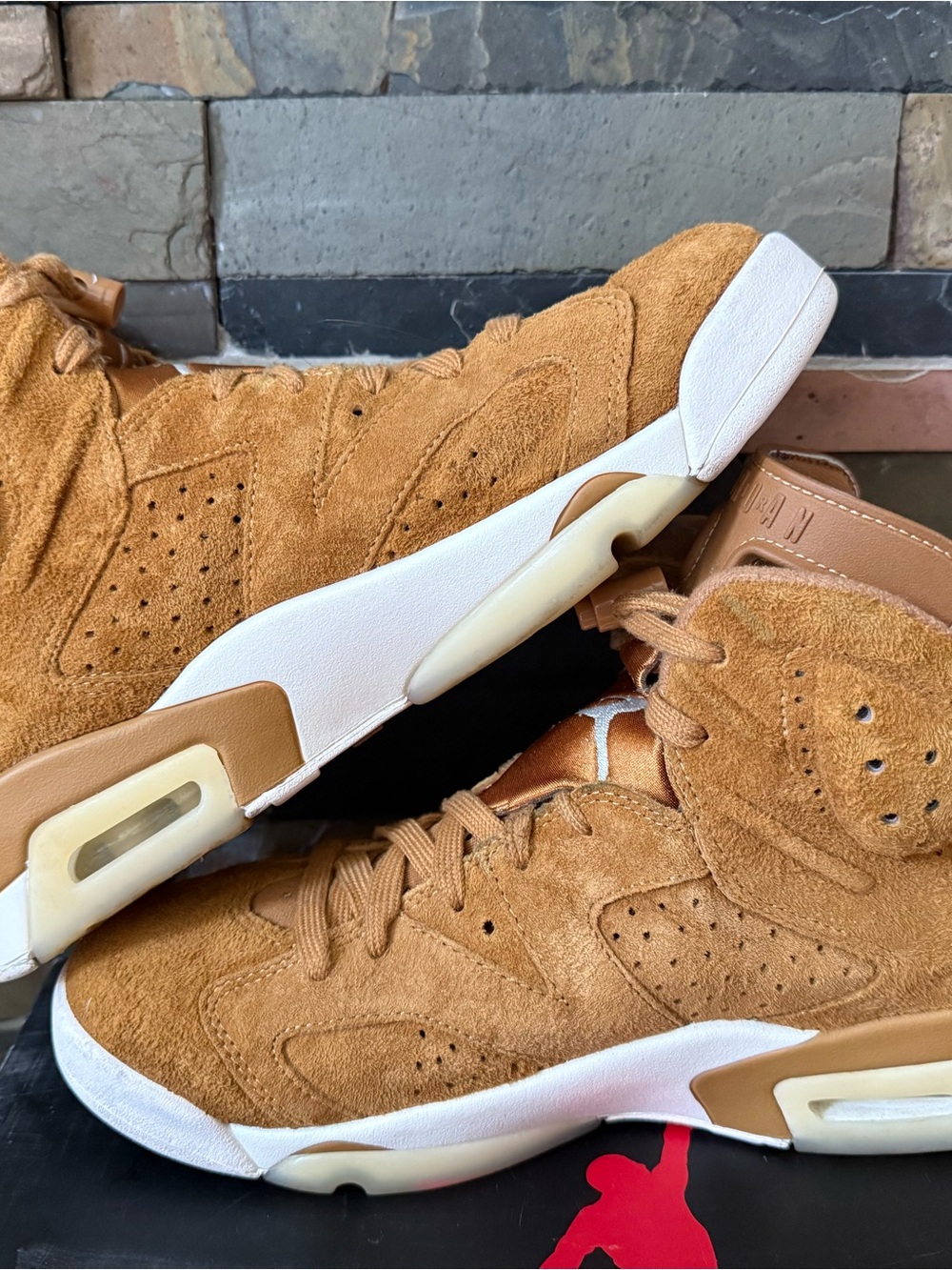 Air Jordan 6 Retro Wheat Men’s Size 9 Suede 384664-705 FAST SHIPPING